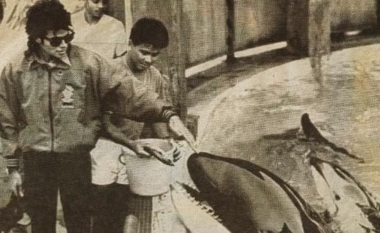 Hoi Wai with Michael Jackson